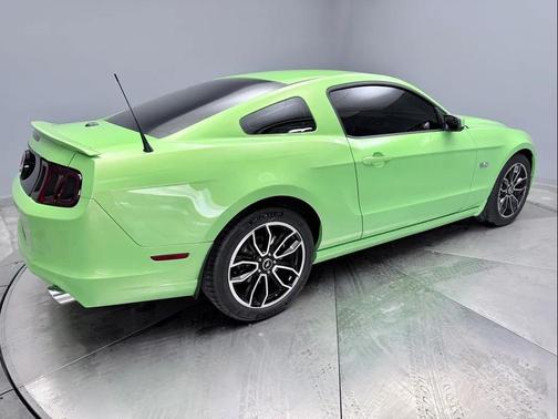 2013 Ford Mustang GT Premium