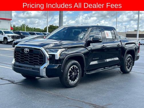 Midnight Black Metallic 2022 Toyota Tundra SR5