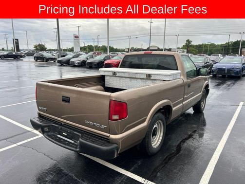 Sandalwood Metallic 2003 Chevrolet S-10 Base
