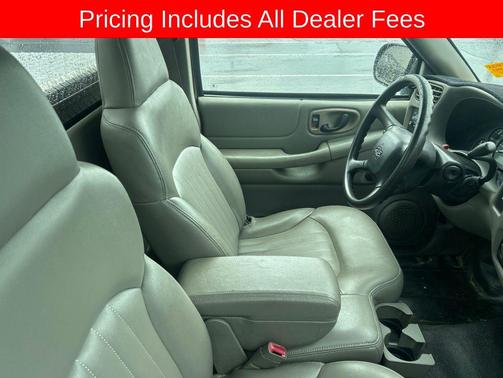Sandalwood Metallic 2003 Chevrolet S-10 Base