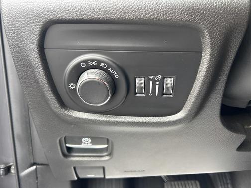 2021 Jeep Grand Cherokee L Laredo