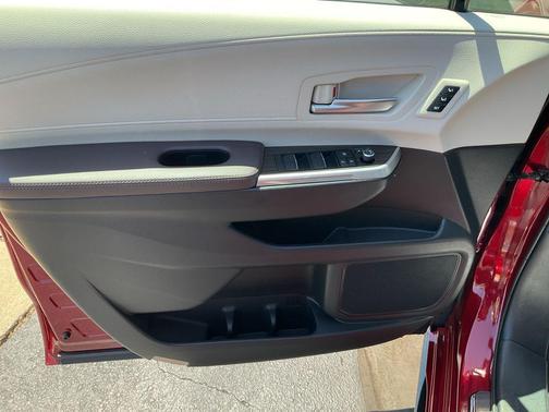 Ruby Flare Pearl 2024 Toyota Sienna Platinum