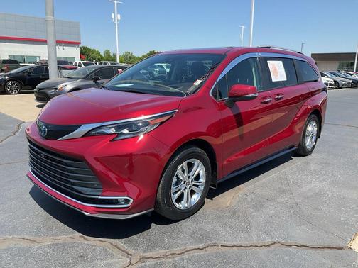 Ruby Flare Pearl 2024 Toyota Sienna Platinum
