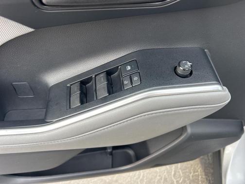 2022 Toyota Highlander L