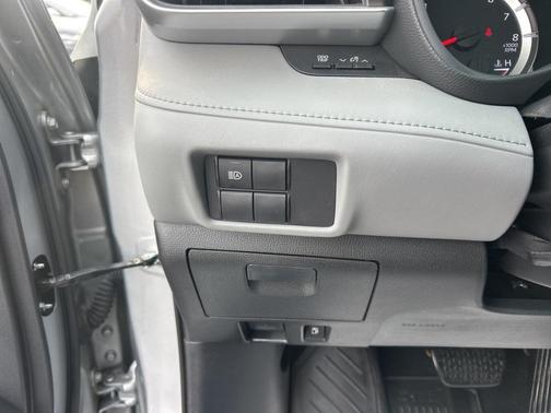 2022 Toyota Highlander L