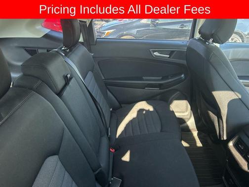 INGOT SILVER METALLIC 2017 Ford Edge SE