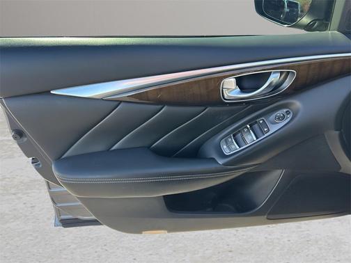 2018 INFINITI Q50 2.0t LUXE