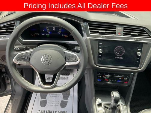 Platinum Gray Metallic 2022 Volkswagen Tiguan 2.0T SE