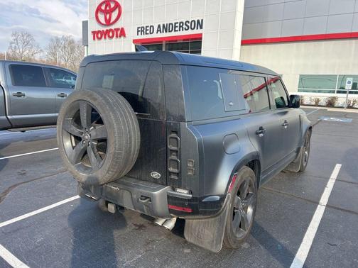 2023 Land Rover Defender 110 Carpathian Edition