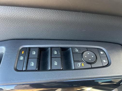 2024 Nissan Pathfinder SV FWD