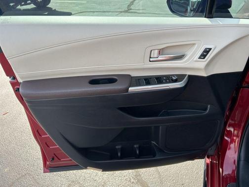 2024 Toyota Sienna Platinum