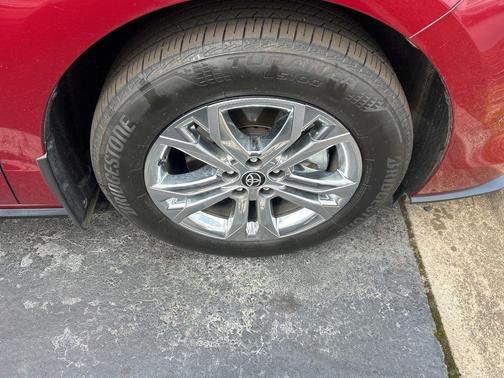 2024 Toyota Sienna Platinum