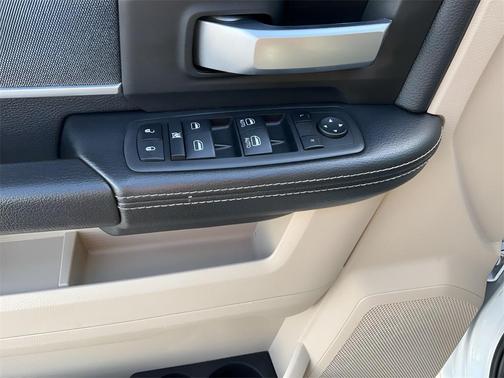 2022 RAM 3500 Big Horn Crew Cab 4x4 8' Box