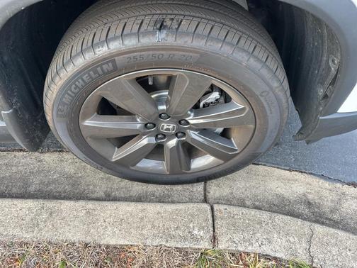 2025 Honda Pilot Sport