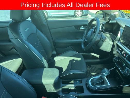 Aurora Black 2024 Kia Forte GT-Line