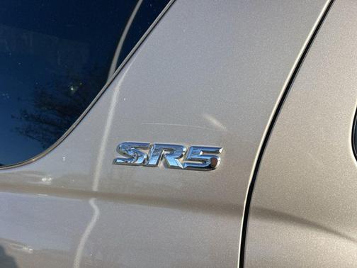 2006 Toyota Sequoia SR5