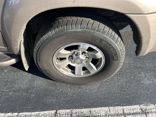 2006 Toyota Sequoia SR5