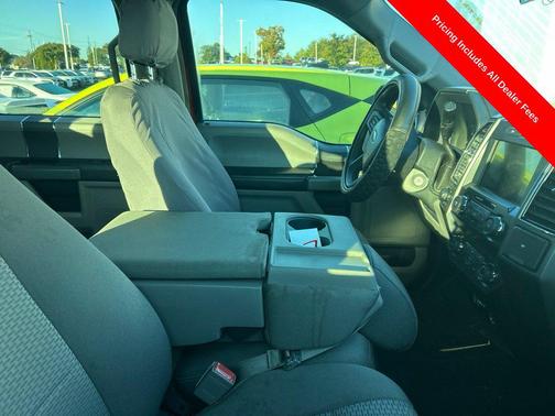 Ruby Red Metallic Tinted Clearcoat 2019 Ford F-150 XLT
