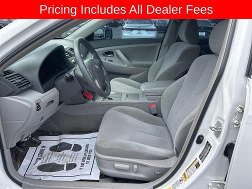 Super White 2010 Toyota Camry LE