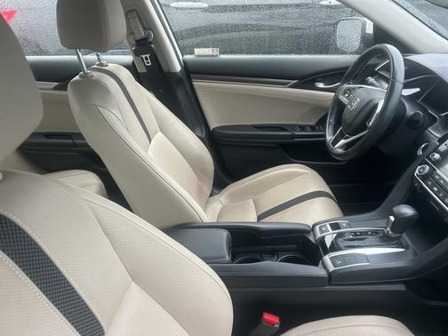 2019 Honda Civic EX-L