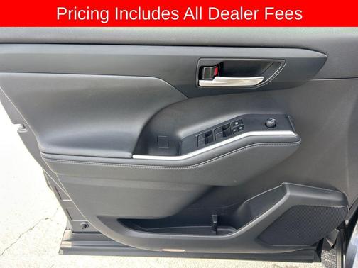 Magnetic Gray Metallic 2023 Toyota Highlander XSE