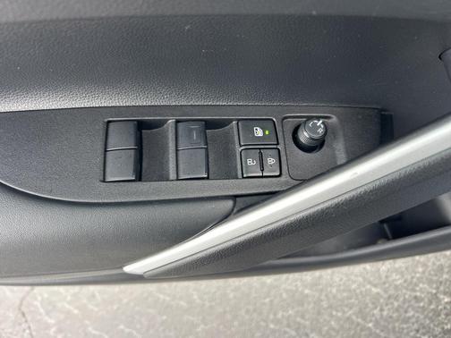 2025 Toyota Corolla Hybrid SE