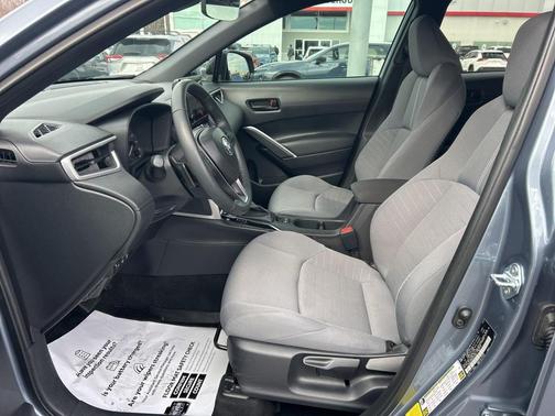 2025 Toyota Corolla Hybrid SE