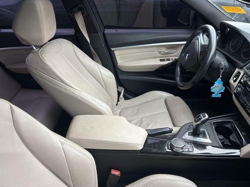 2017 BMW 330 330i