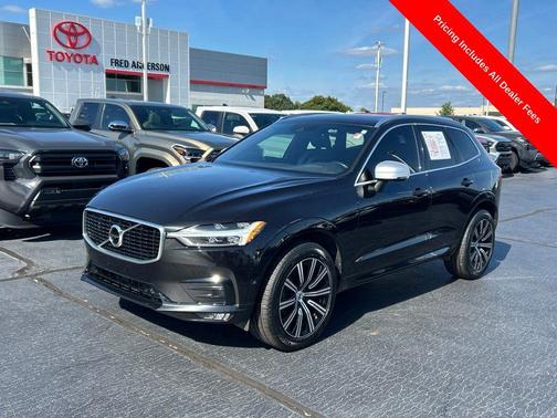 Onyx Black Metallic 2018 Volvo XC60 T5 R-Design