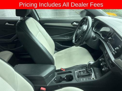 White Silver Metallic 2019 Volkswagen Jetta 1.4T R-Line