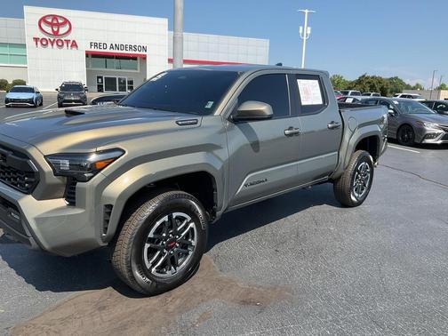 2025 Toyota Tacoma TRD Sport