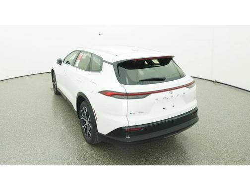 2025 Toyota Crown Signia XLE