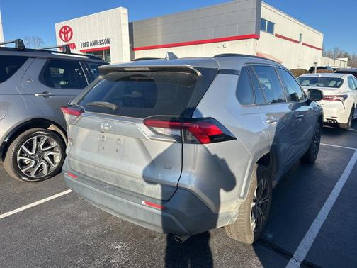 2019 Toyota RAV4 LE