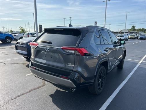 2023 Toyota RAV4 Hybrid SE