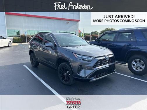 2023 Toyota RAV4 Hybrid SE