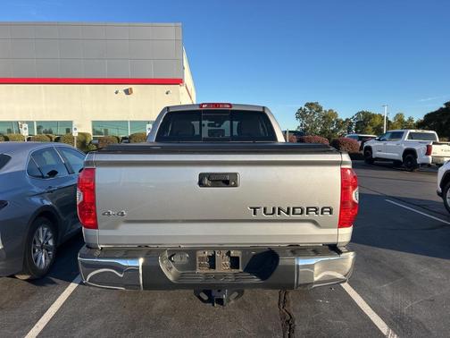 2018 Toyota Tundra SR5