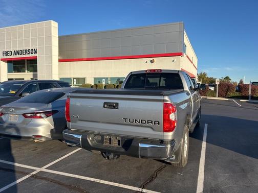 2018 Toyota Tundra SR5