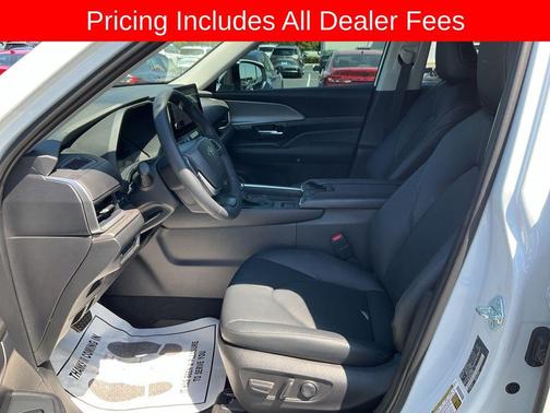 Wind Chill Pearl 2026 Toyota Grand Highlander Hybrid XLE