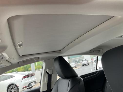 2022 Lexus ES 350 Base