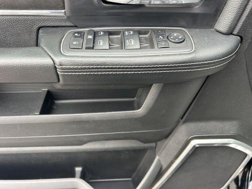 2022 RAM 2500 Laramie Crew Cab 4x4 6'4' Box