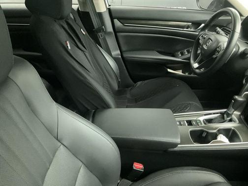 Platinum White Pearl 2022 Honda Accord Sport SE 1.5T
