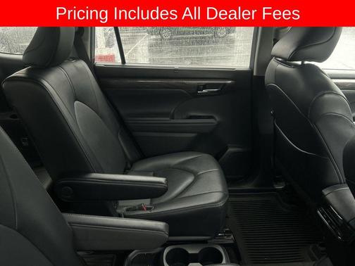 Cypress 2023 Toyota Highlander Limited