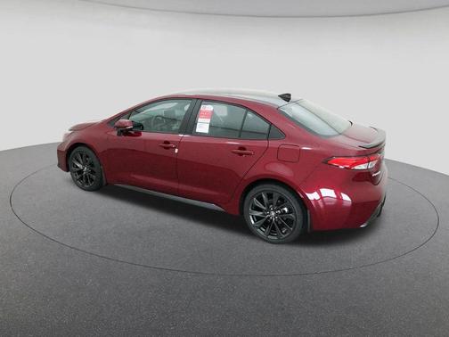 Ruby Flare Pearl/Midnight Black Metallic 2026 Toyota Corolla SE