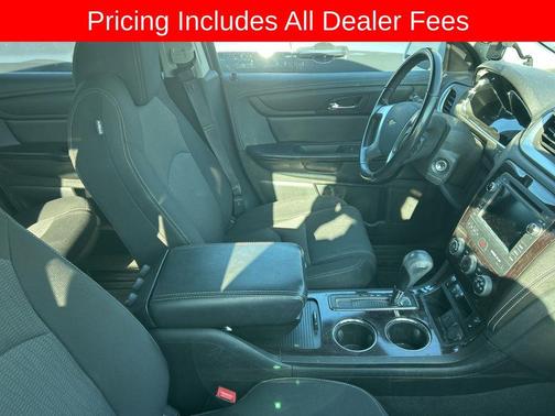 Summit White 2017 Chevrolet Traverse 1LT