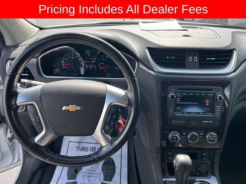 Summit White 2017 Chevrolet Traverse 1LT