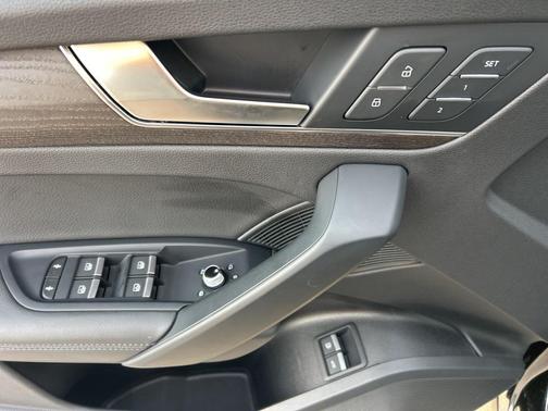 2020 Audi Q5 Premium Plus 55 TFSI e quattro S tronic
