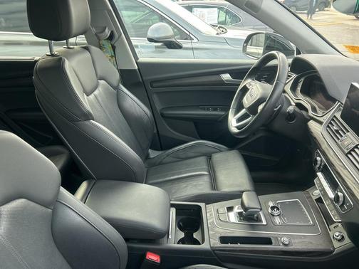 2020 Audi Q5 Premium Plus 55 TFSI e quattro S tronic