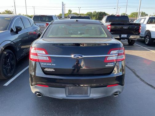 SHADOW BLACK 2016 Ford Taurus SEL