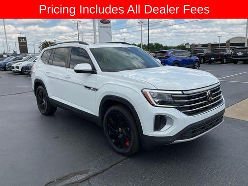 Pure White 2024 Volkswagen Atlas 2.0T SE w/Technology