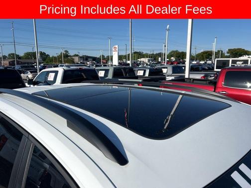Pure White 2024 Volkswagen Atlas 2.0T SE w/Technology